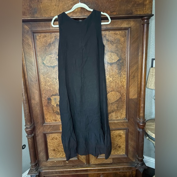 NWT Bellambra- Black Linen Dress- *Flawed. Size S - Picture 2 of 7